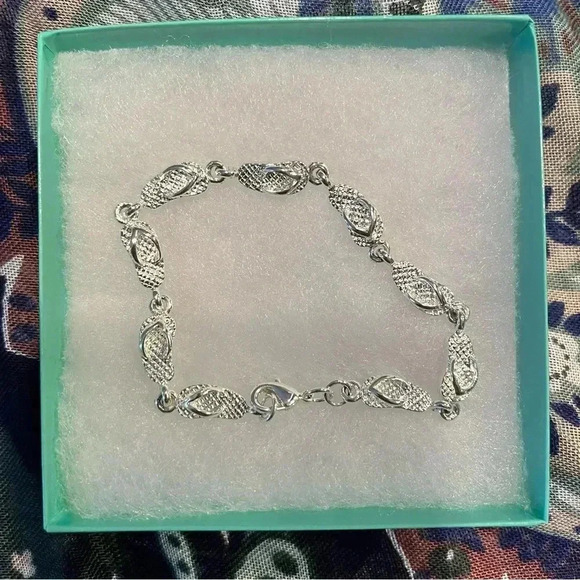 NEW flip flop bracelet - Picture 1 of 5